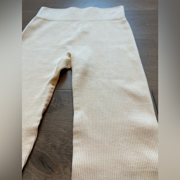 Mono B Ribbed Mineral Wash Leggings - Apricot Ice - Picture 4 of 8